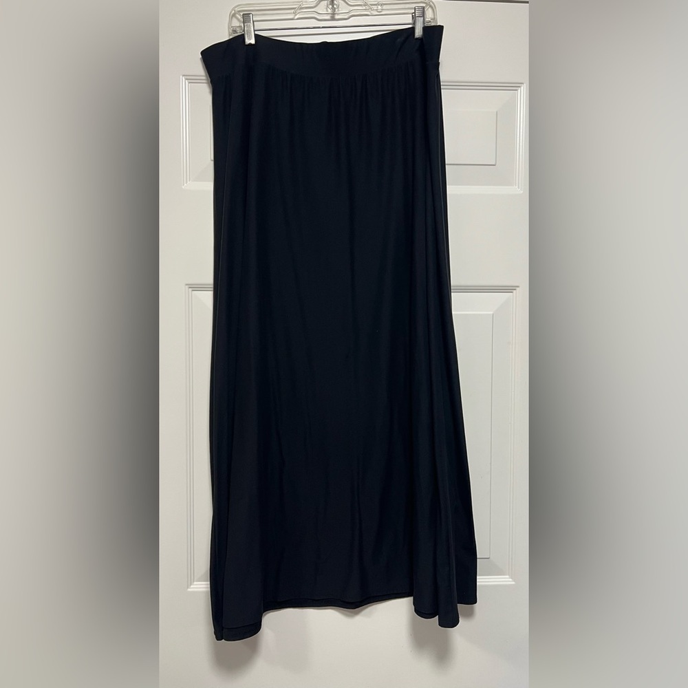 Maurices Black Maxi Skirt Plus size 1 (18/20)